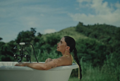 Anitta lança clipe surpresa de 'So Much Love'; assista