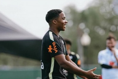 Endrick planeja parceria com Neymar pela Seleção na Copa: 'Explorar o melhor'