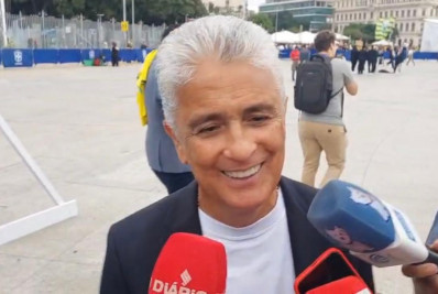 De olho na Copa, Bebeto elogia Pedro: '9 de referência que a gente não tem'