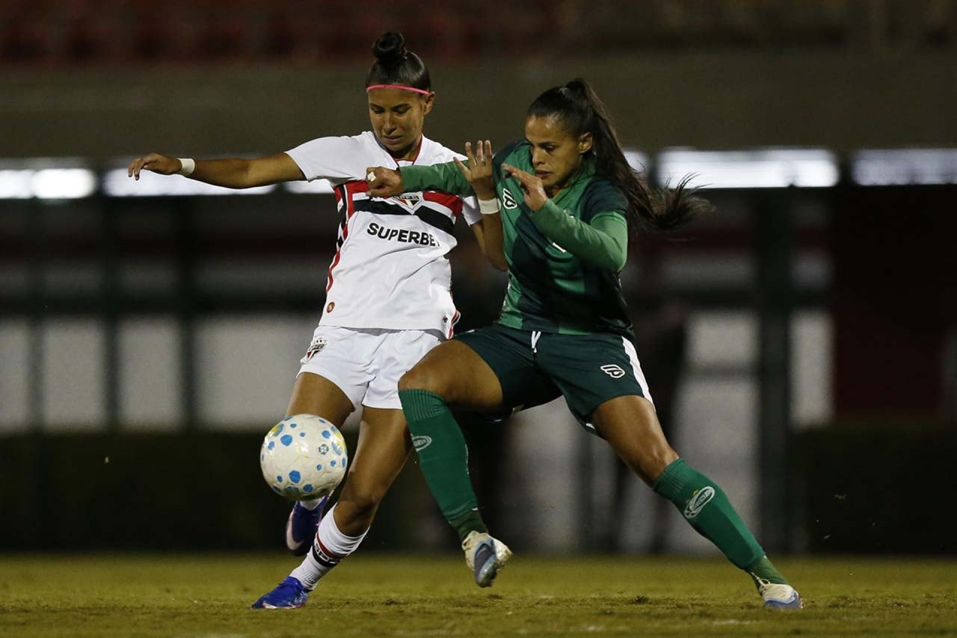 S&atilde;o Paulo vence Juventude e cola na lideran&ccedil;a do Brasileir&atilde;o Feminino