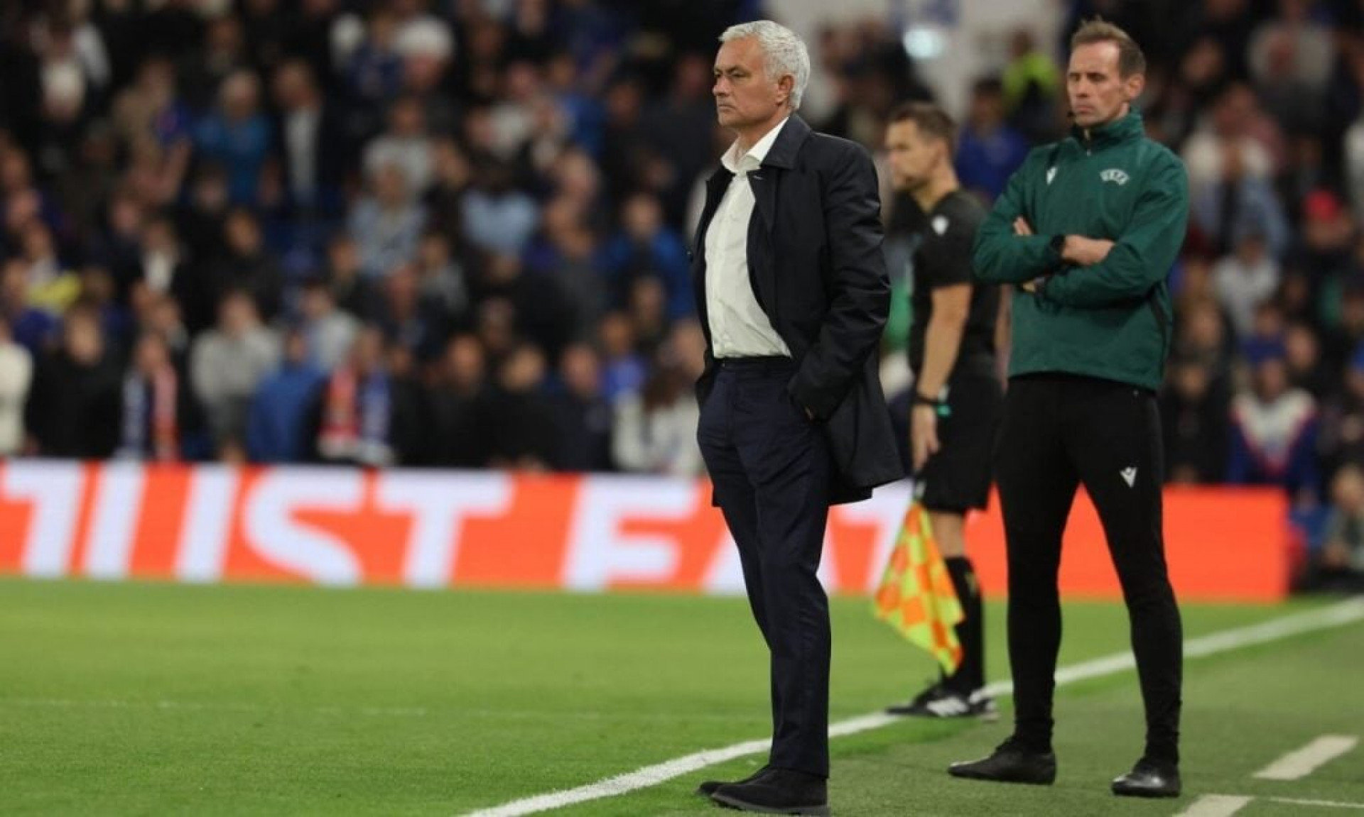 Real Madrid encaminha acordo com Mourinho at&eacute; 2028