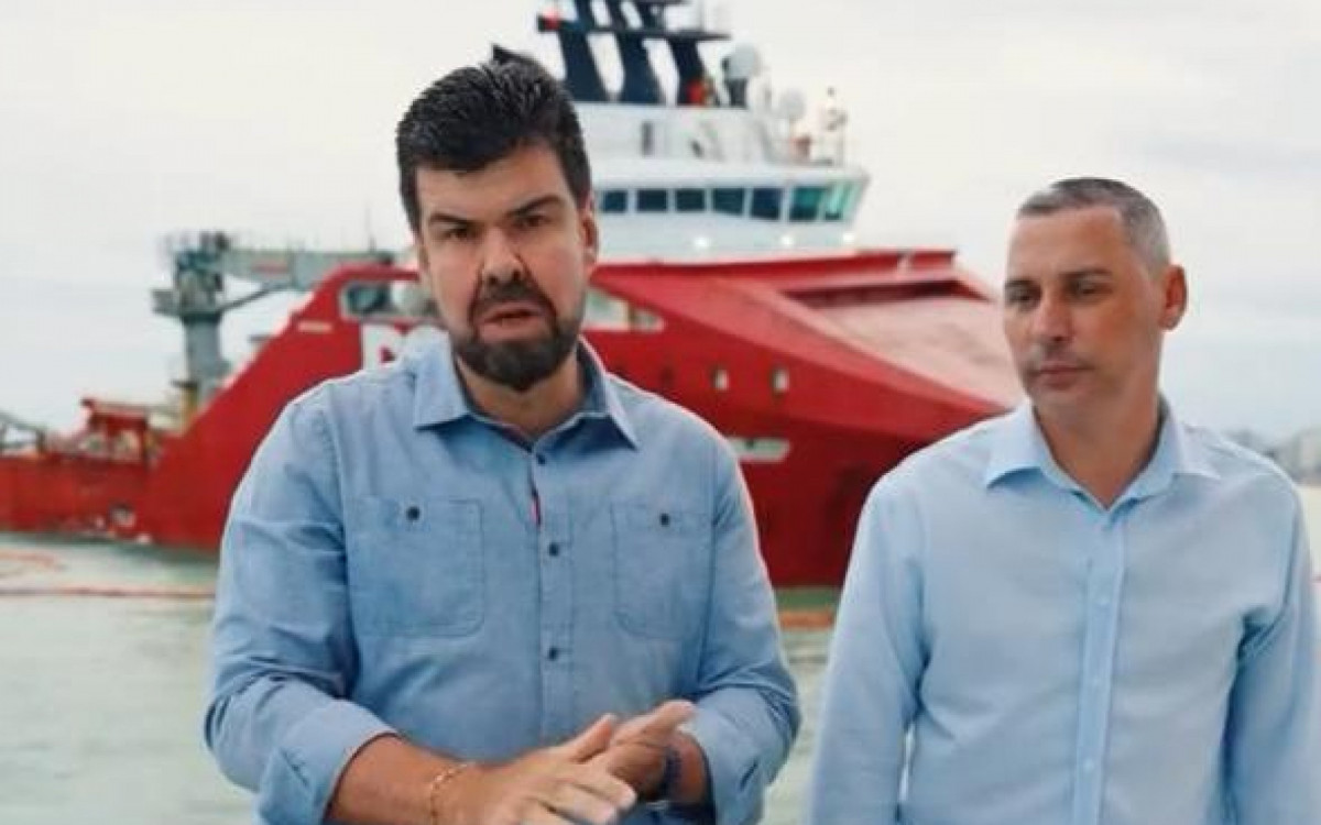 Autoridades municipais visitaram área onde rebocador encalhou na costa de Macaé e discutiram impactos da atividade offshore no município