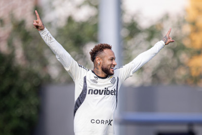 Para evitar lesões antes da Copa, Neymar não deve defender o Santos nos próximos jogos