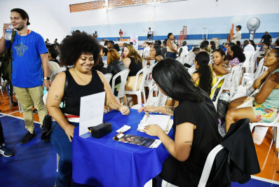 Futuros moradores participam de sorteio de apartamentos do Villa Provance e ficam mais perto da casa própria
