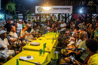 Candongueiro escala time de sambistas para encontros em Niterói