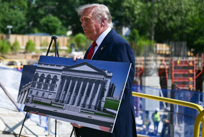 Trump mostra obras do salão de baile da Casa Branca orçadas em R$ 2 bilhões