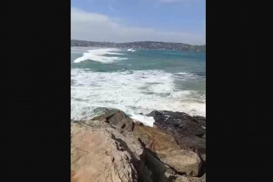Duas jovens são retiradas do mar após pedido de socorro na Praia de Geribá