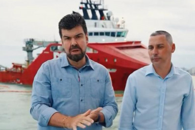 Encalhe de rebocador reacende debate sobre impactos da indústria do petróleo em Macaé