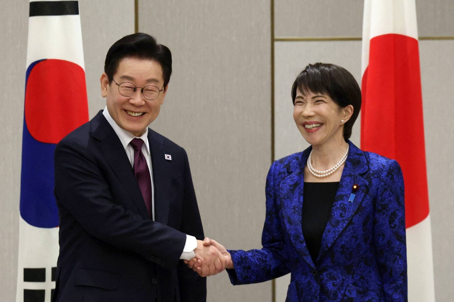 Líderes da Coreia do Sul e do Japão se reúnem em meio a tensões geopolíticas globais