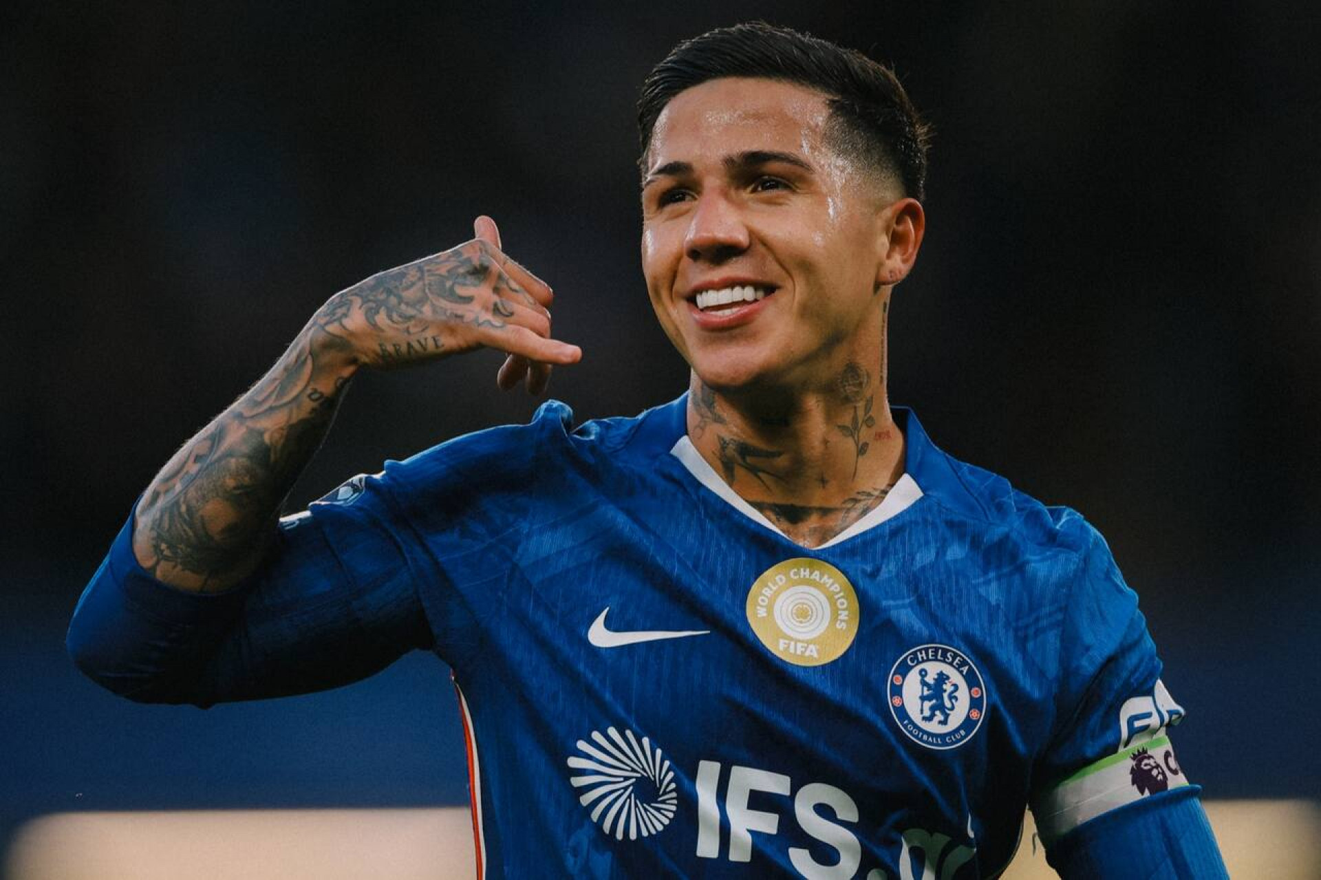 Preteridos por Ancelotti marcam, e Chelsea vence o Tottenham pela Premier League