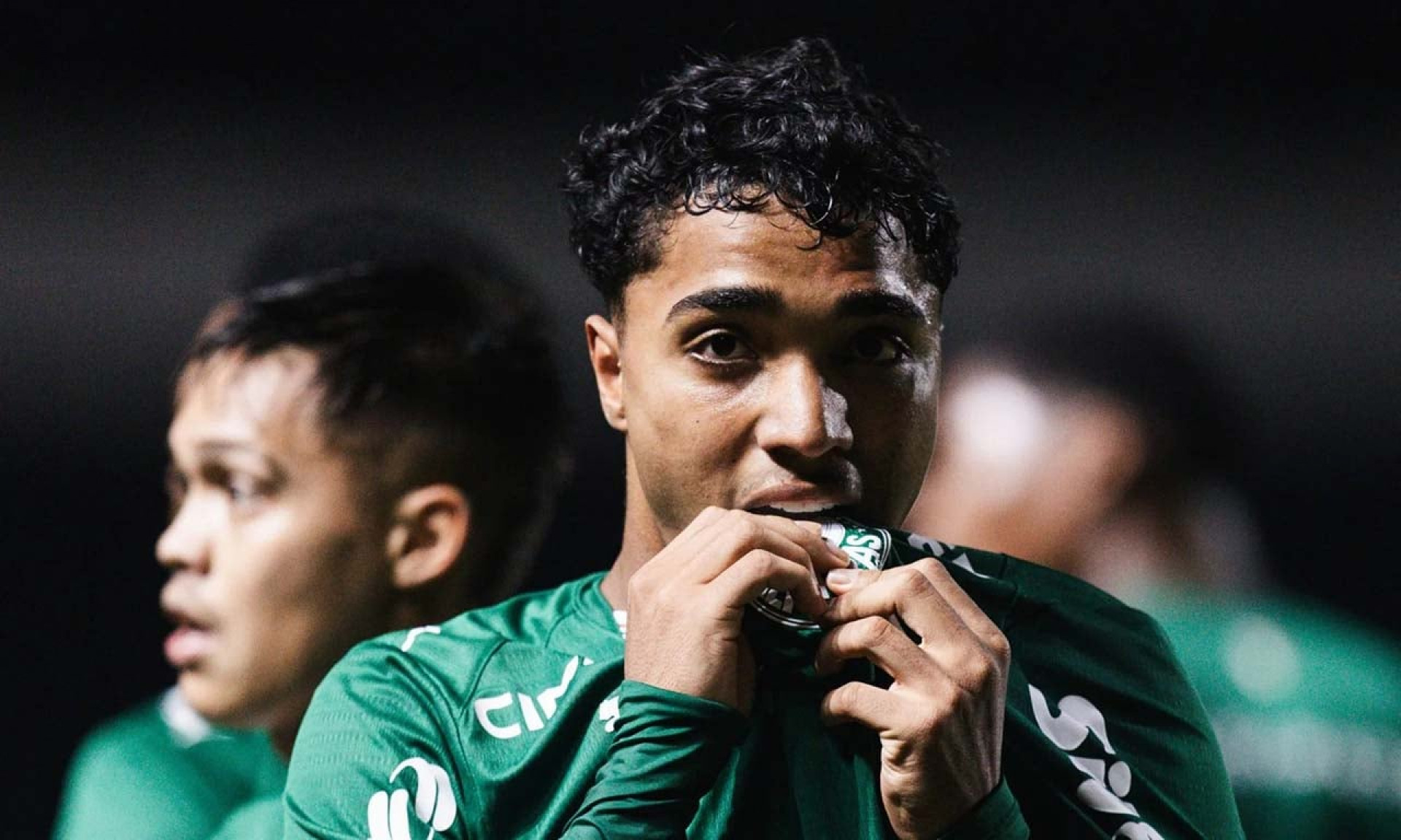 Palmeiras bate Corinthians e pula para a lideran&ccedil;a do Brasileir&atilde;o Sub-20