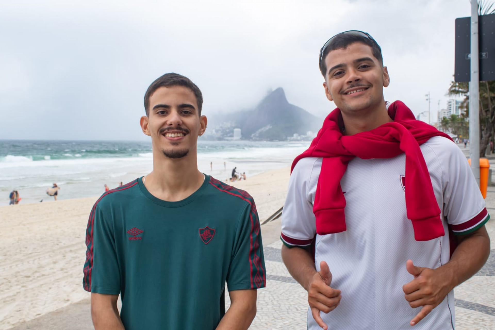 Raniel Ângelo e Gabriel Bortolin vieram ao Rio para assistir ao jogo do Fluminense - Érica Martin / Agência O Dia