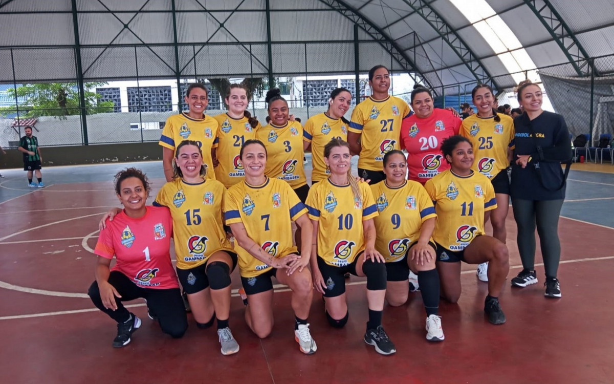 Elenco feminino do Handebol