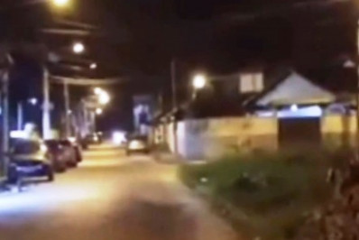 Galhadas secas espalhadas por ruas de Barra de São João aumentam revolta de moradores