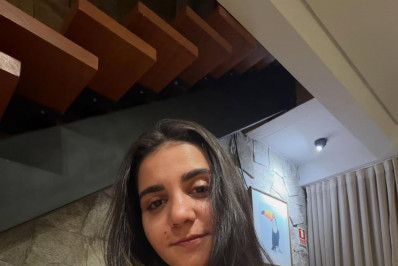 Yasmin Santos admite não ter superado fim de noivado: 'Coração dilacerado'
