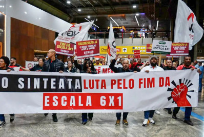 Manifestação no Aeroporto de Guarulhos pede fim da escala 6x1