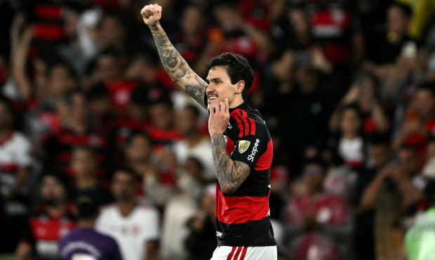 Flamengo vence o Estudiantes e confirma vaga nas oitavas da Libertadores