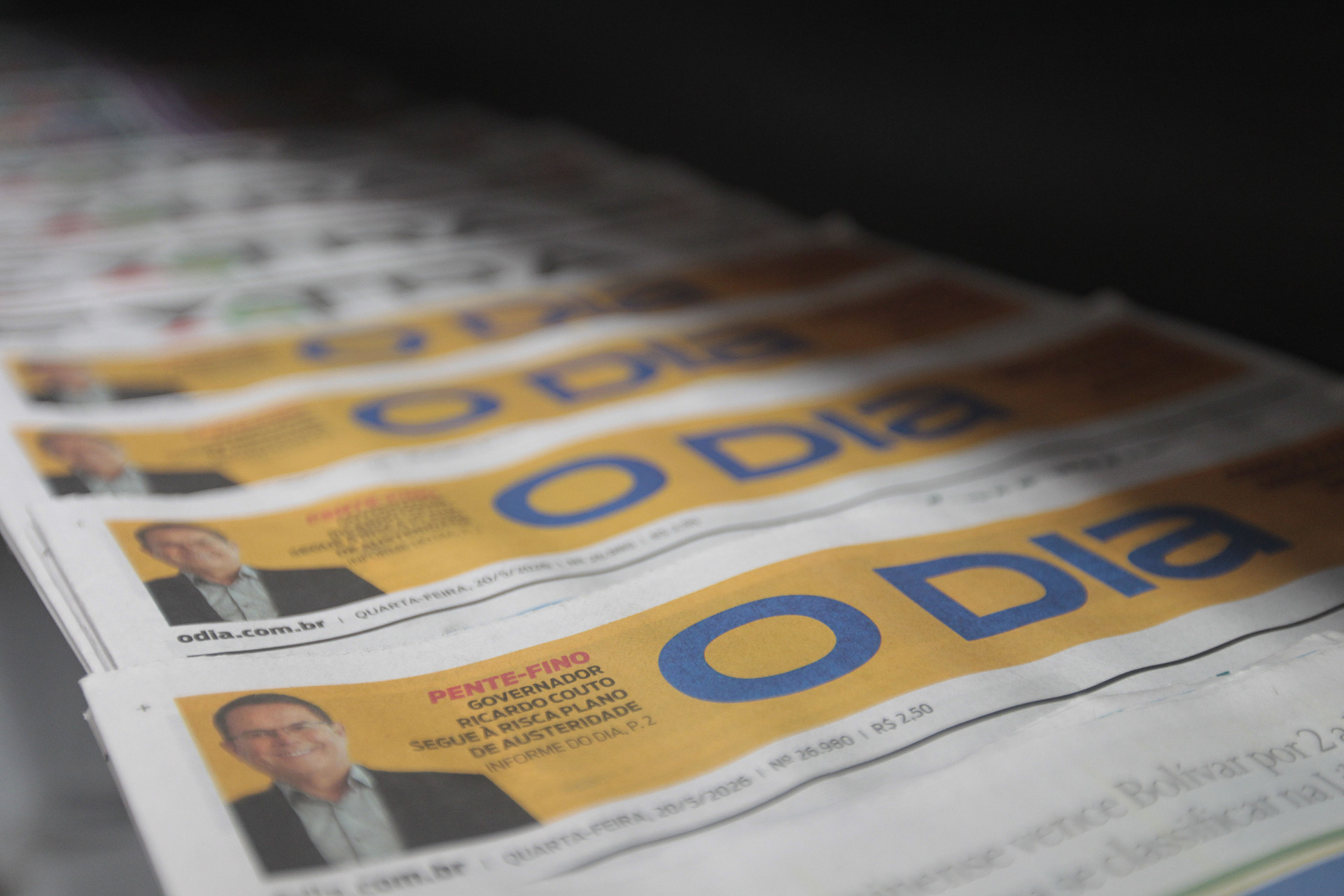 Movimenta&ccedil;&atilde;o de leitores do Jornal O Dia nas bancas de Jornais no Centro do Rio  - Reginaldo Pimenta/Ag&ecirc;ncia O Dia