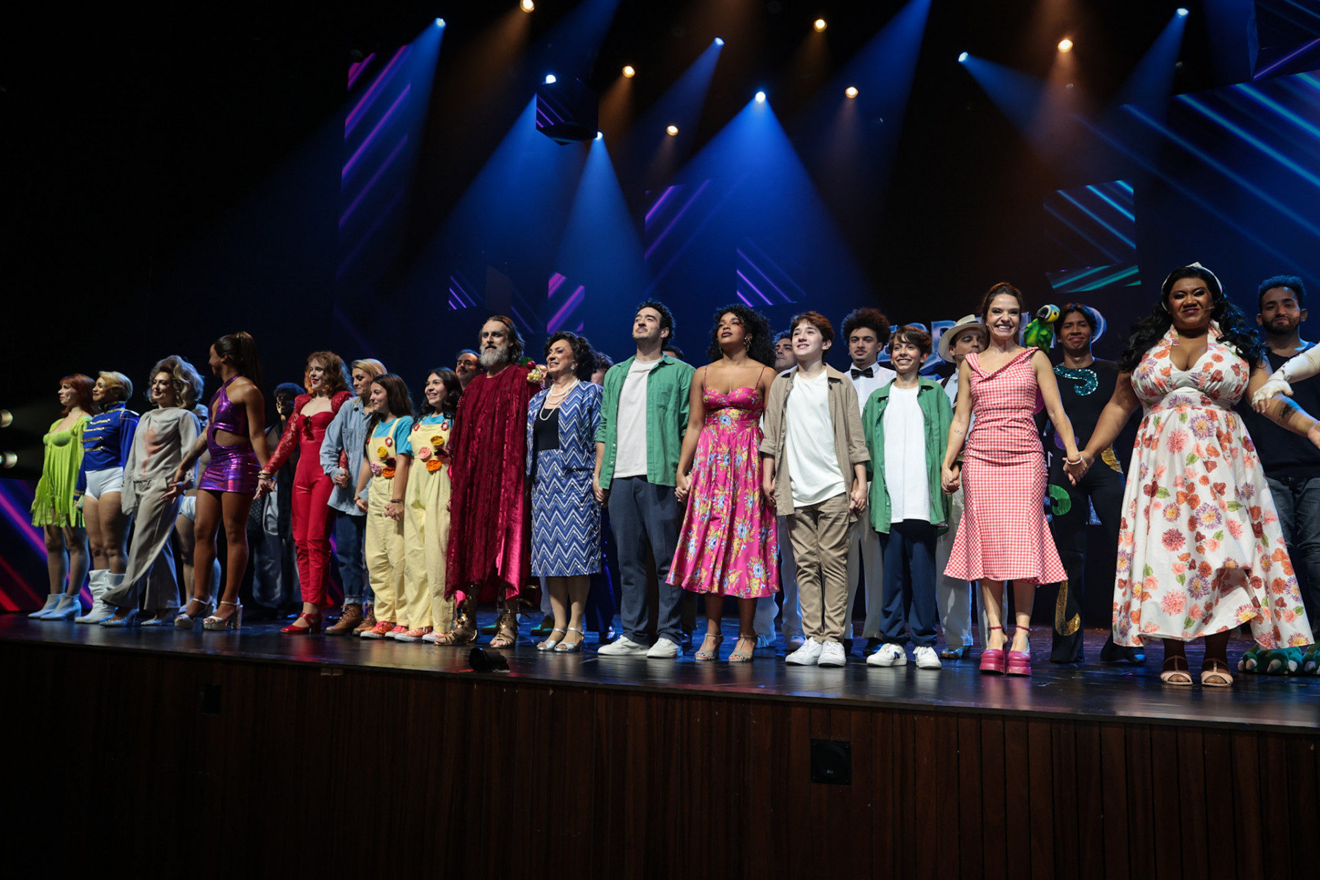 Espetáculo 'Espelho Mágico ? TV Globo 60 Anos ? O Musical' está em cartaz no Teatro Ricahuelo - Victor Chapetta / Brazil News