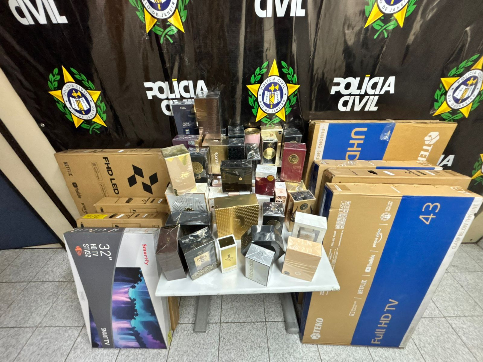 André Luiz Corrêa, de 34 anos, foi preso por vender anabolizantes e medicamentos clandestinos - Divulgação/Polícia Civil