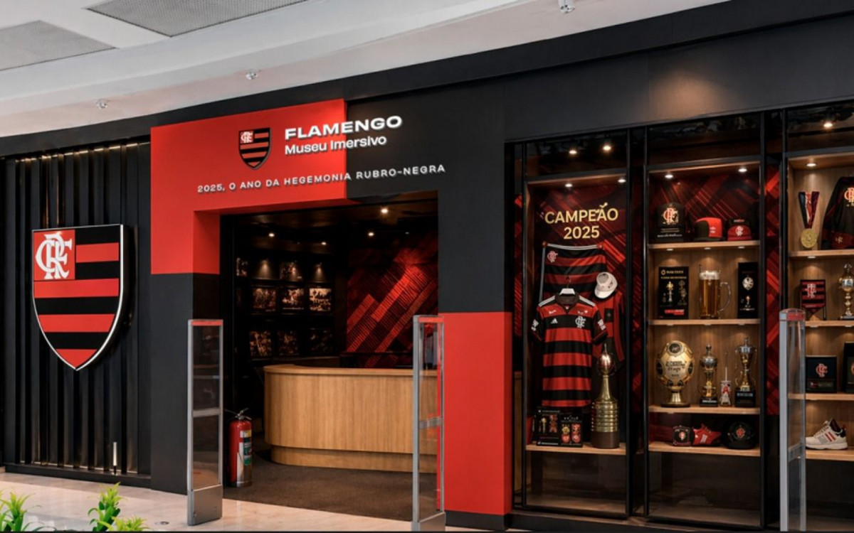 Museu Flamengo realiza exposição com as sete taças conquistadas em 2025, no Via Parque Shopping