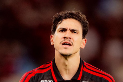 Flamengo vence o Estudiantes e confirma vaga nas oitavas da Libertadores