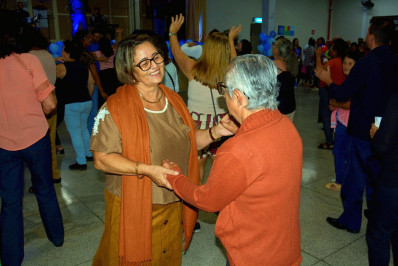 Baile da Melhor Idade da Assistência Social de Volta Redonda celebra os 53 anos da AAP-VR