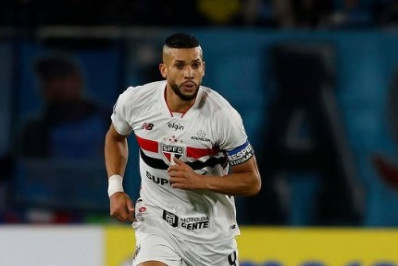Ex-zagueiro do Botafogo rescinde com o São Paulo por ameaças de torcedores a familiares