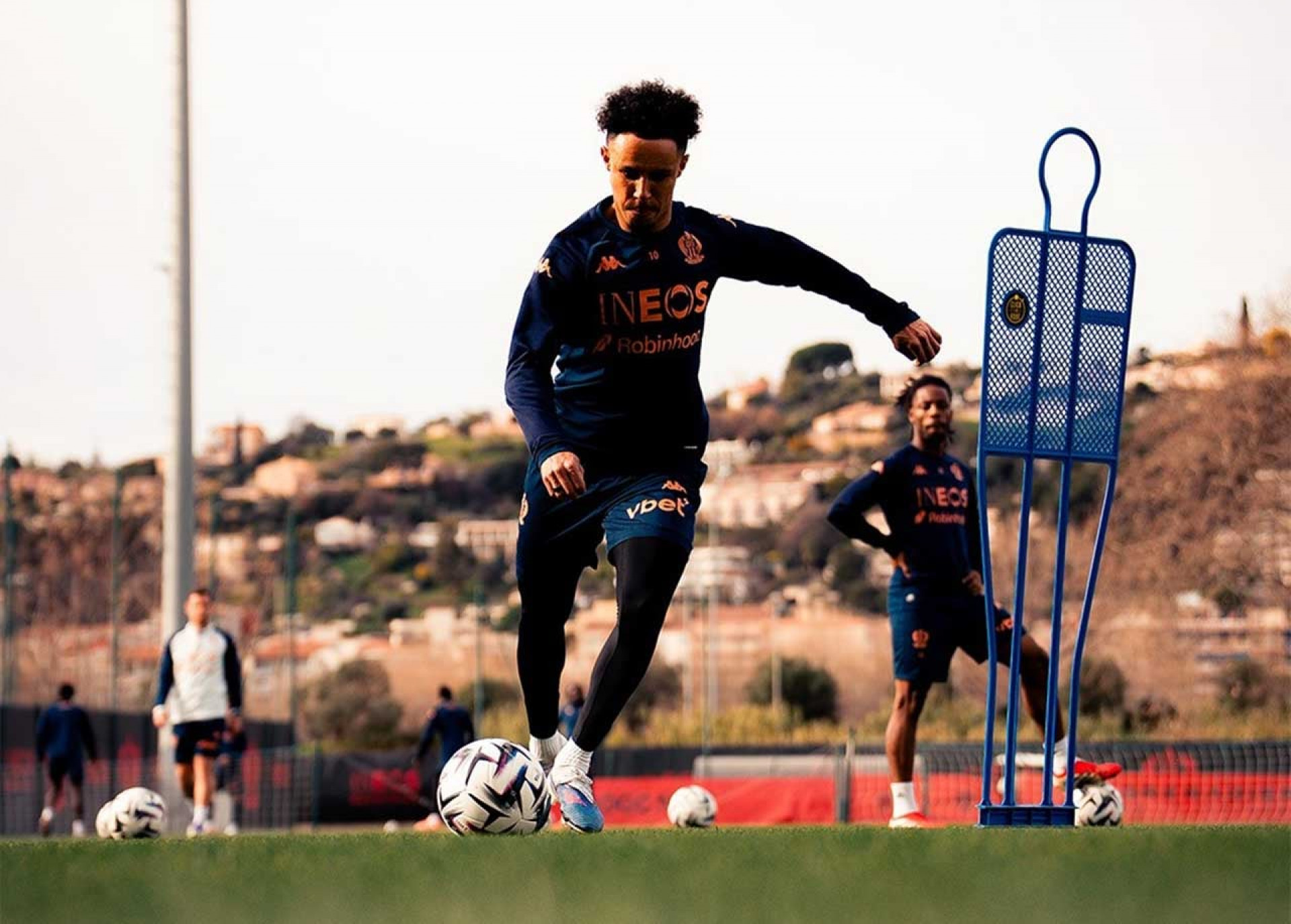Lens x Nice: onde assistir, escala&ccedil;&otilde;es e arbitragem