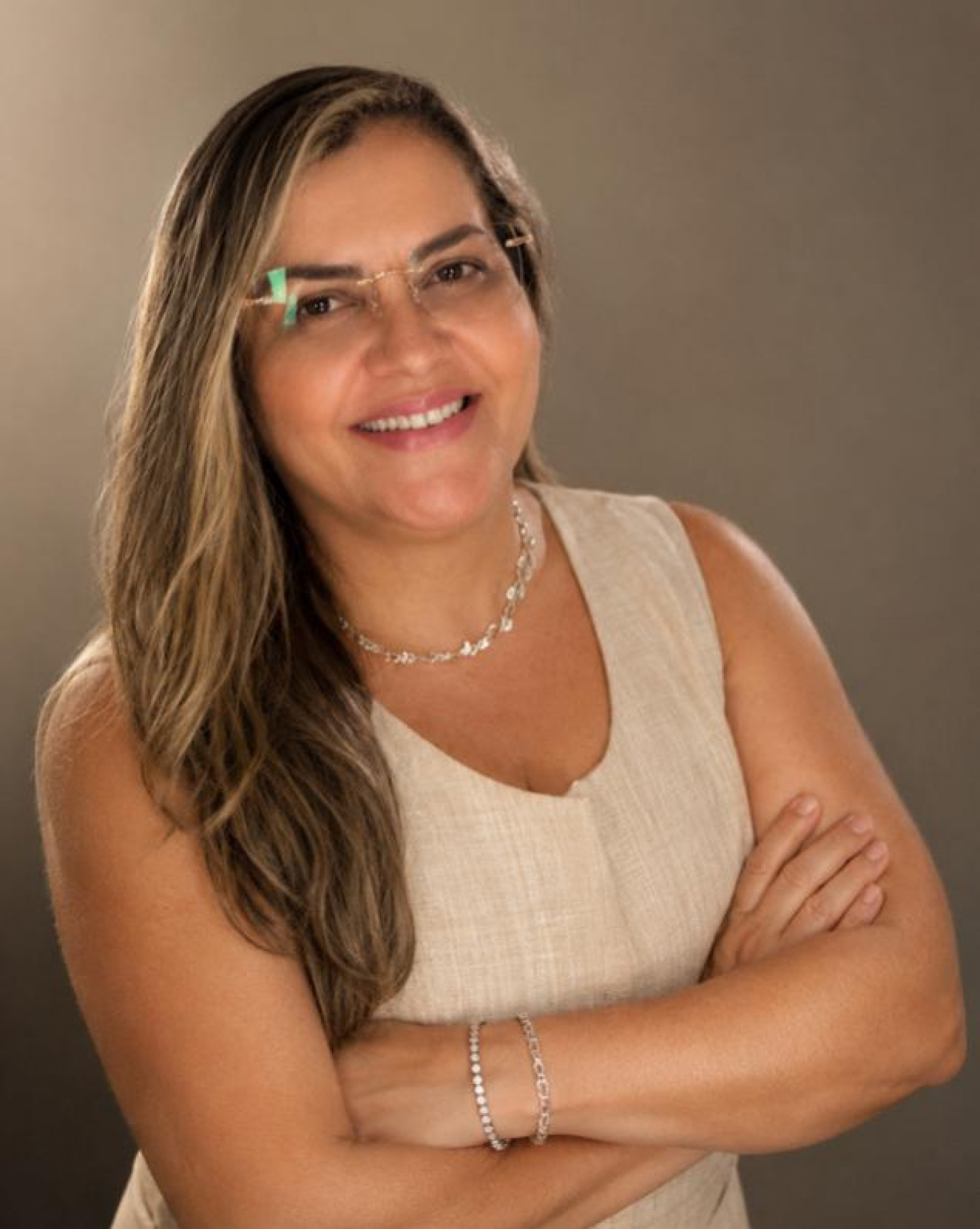 Economista Enivalda Alves da Silva Pina - Divulga&ccedil;&atilde;o