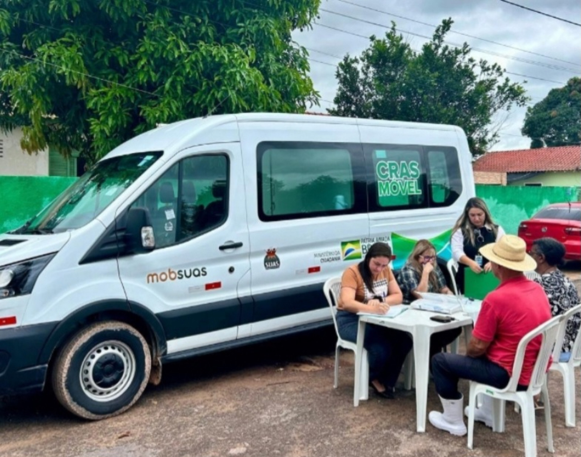 Cras Móvel facilita família carente ter acesso a programa social