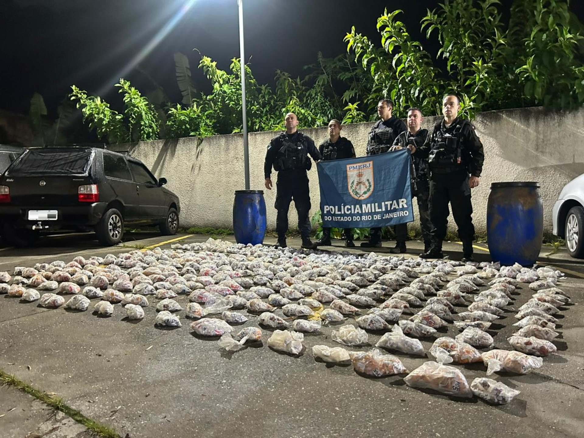 PM apreende mais de 17 mil unidades de drogas em Petrópolis