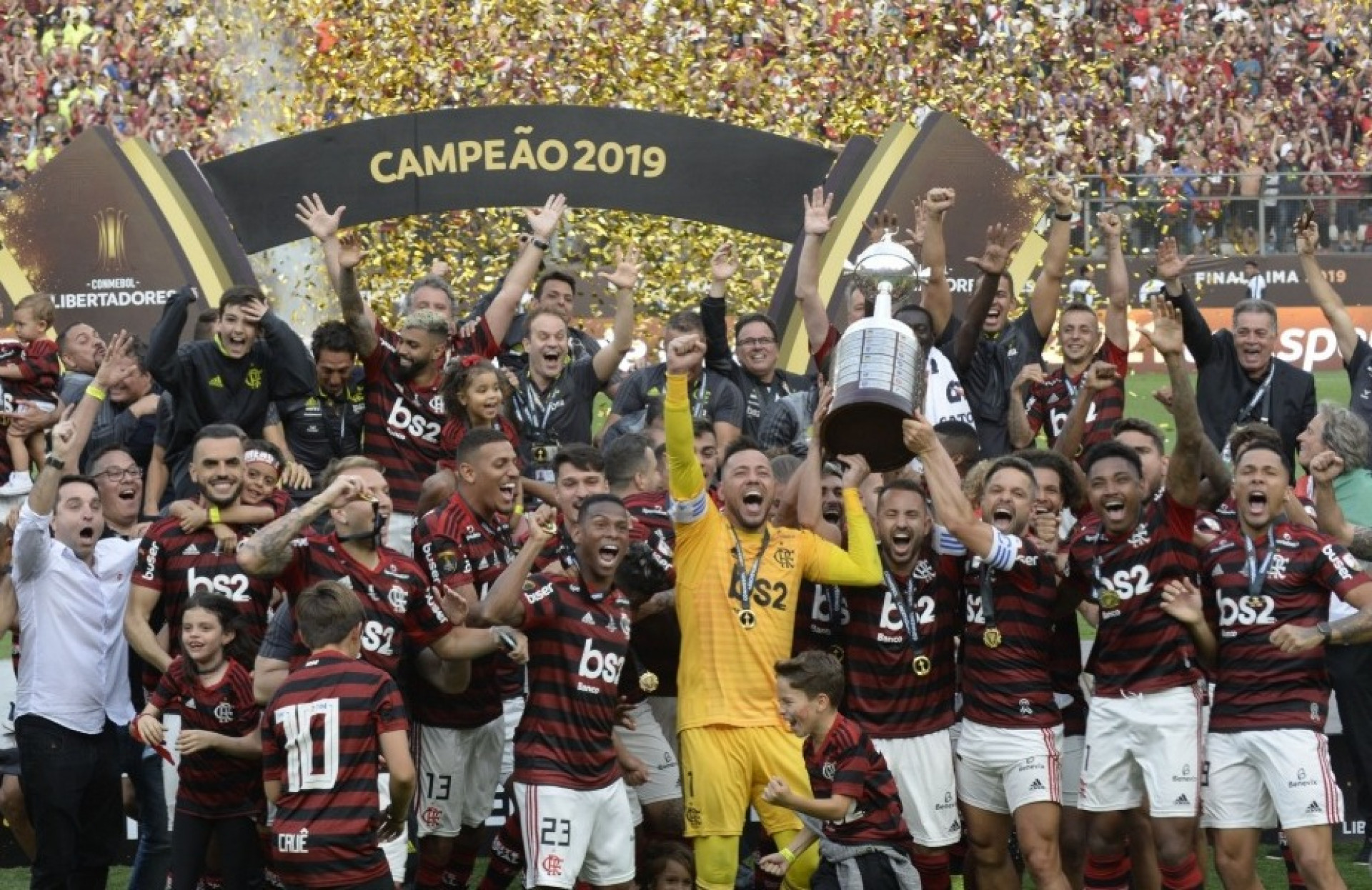 Flamengo celebra t&iacute;tulo de 2019 - AFP