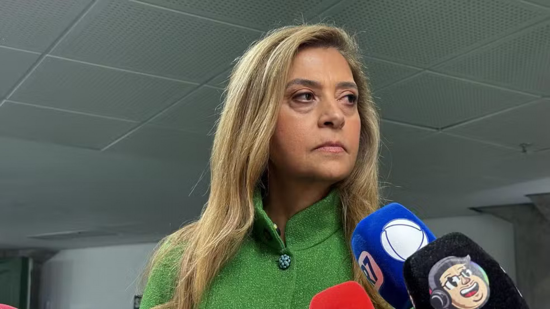 Presidente do Palmeiras admite interesse em Danilo, mas nega conversas com Botafogo
