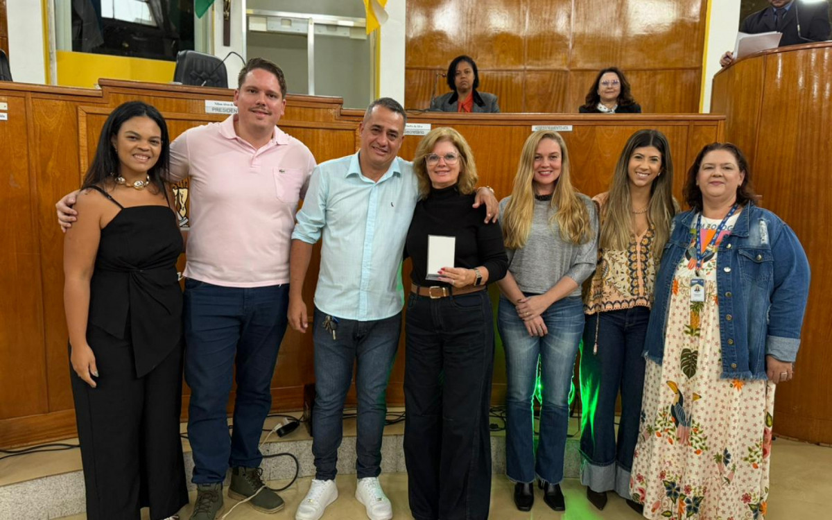 Iniciativa prepara jovens e adultos para o mundo do trabalho, por meio de oficinas e vivências práticas
