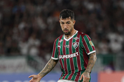 Lucho Acosta acumula gols e assistência após retornar de lesão