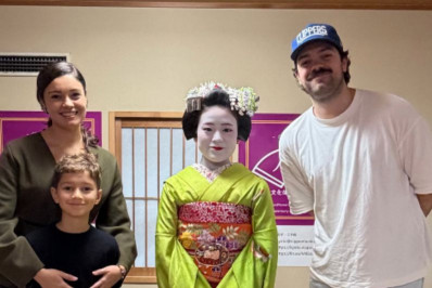 Sophie Charlotte mostra passeio com filho no Japão 