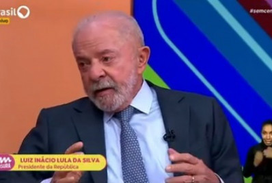 Lula diz que vetará possibilidade de robôs em eleições em projeto que blinda partidos