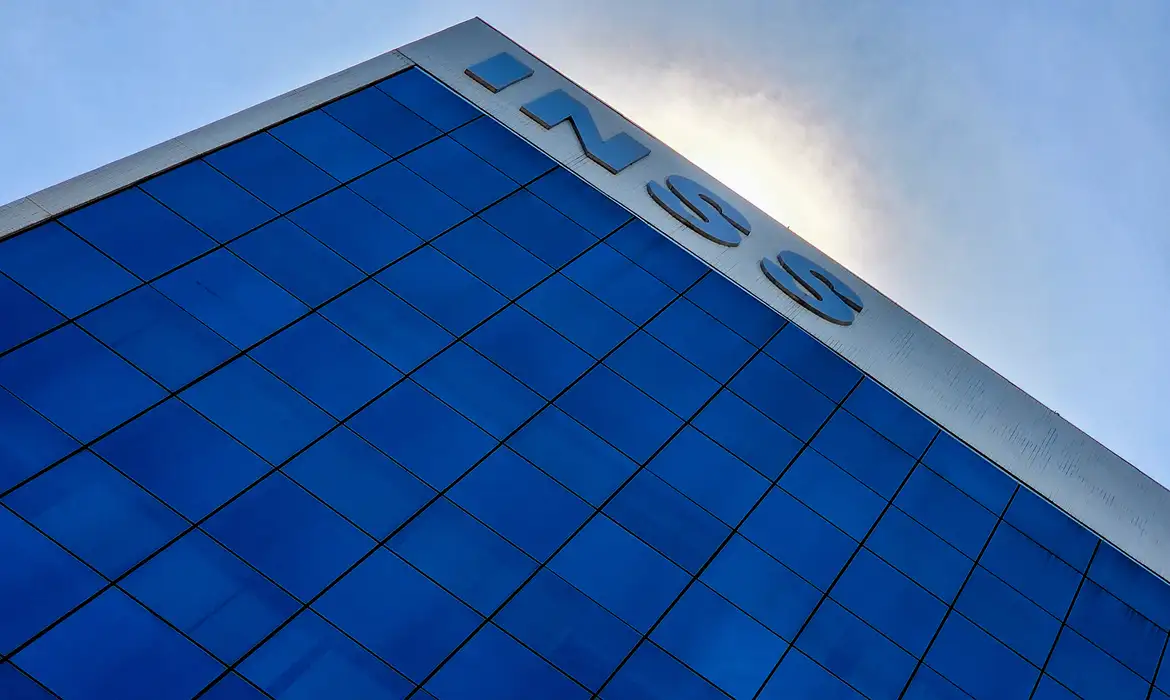 INSS confirma vazamento de dados do Dataprev com acesso indevido de 50 mil CPFs de pessoas vivas