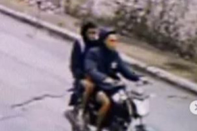 Vídeo: Bandidos roubam criança em Marechal Hermes