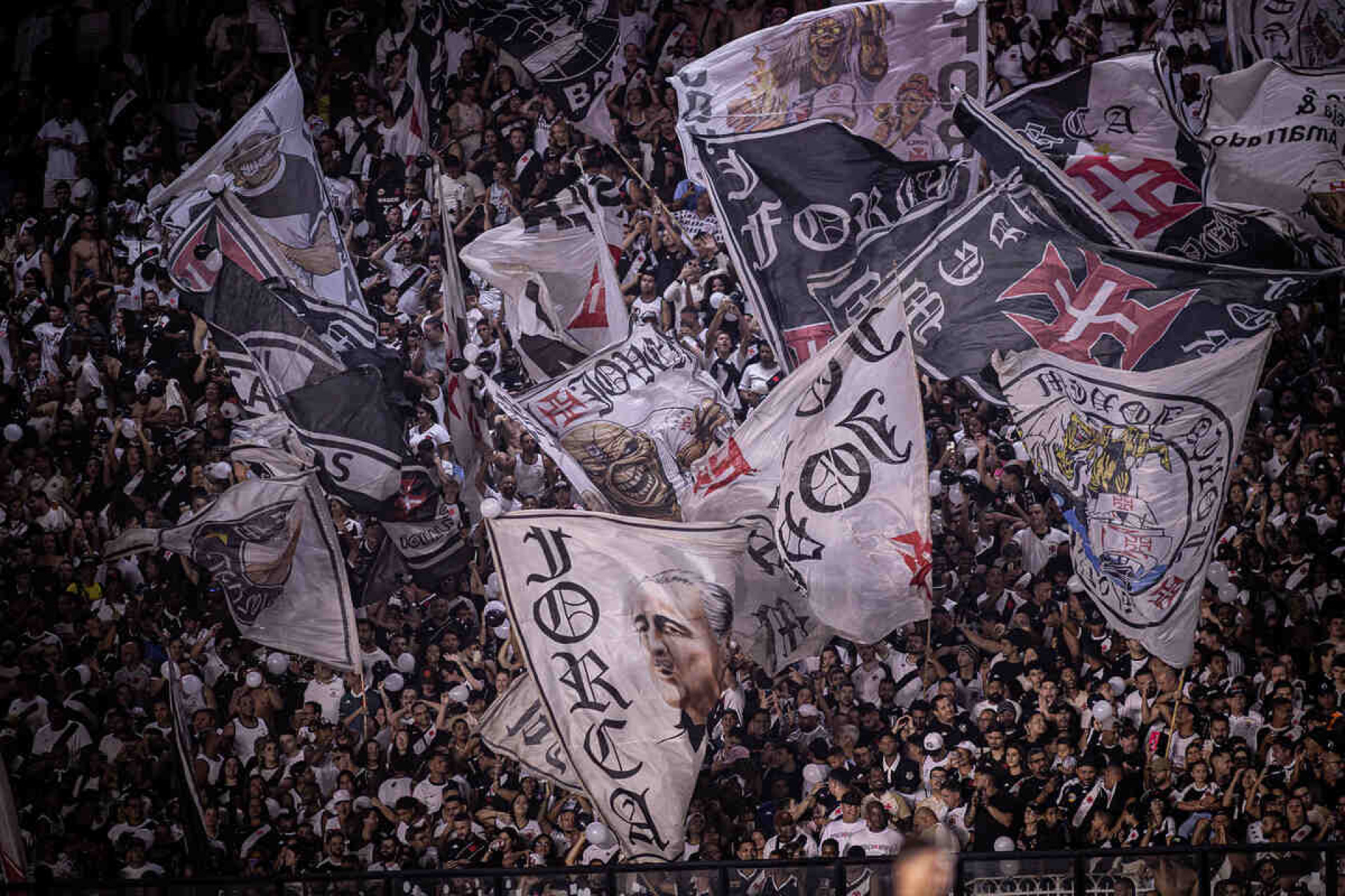 Vasco tem sequ&ecirc;ncia em casa para se reabilitar