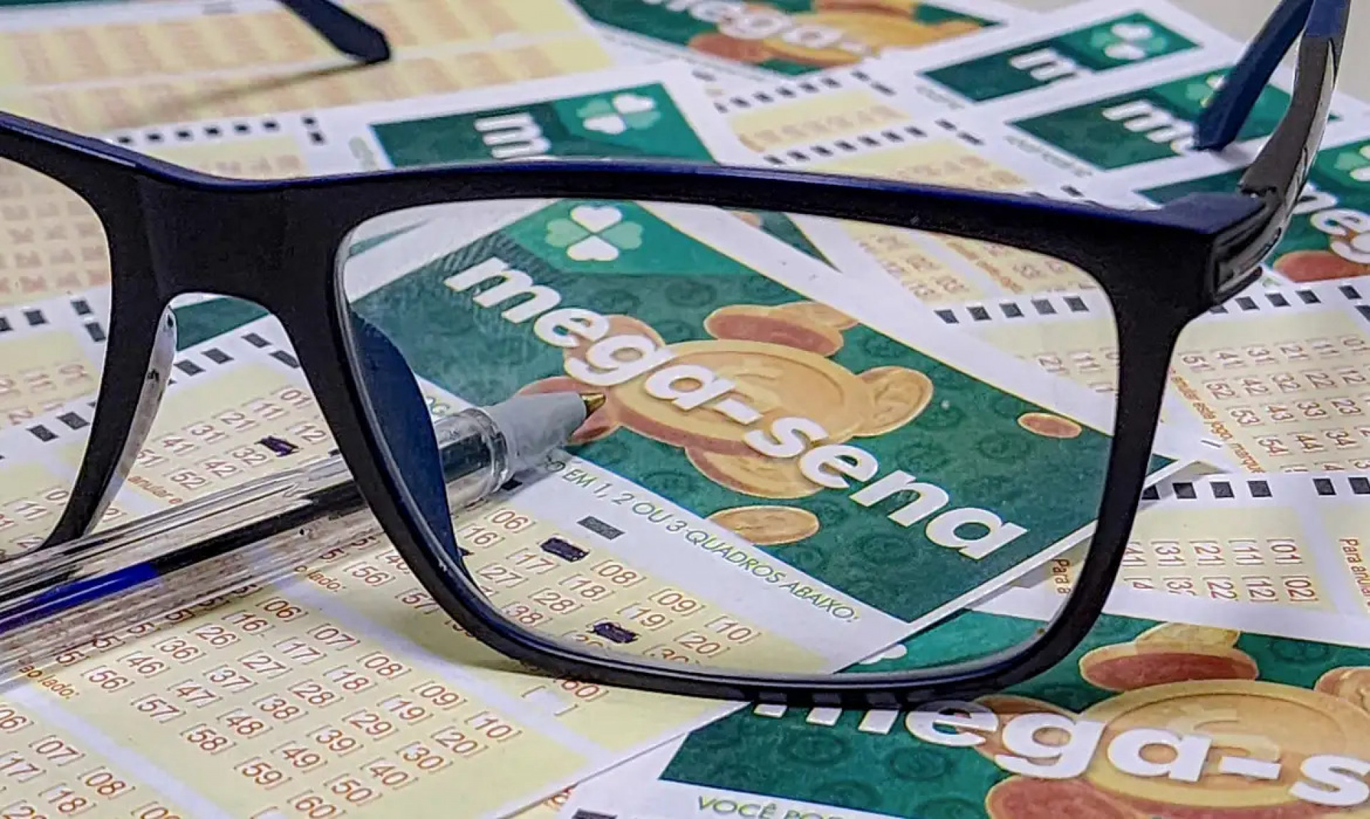 O pr&ecirc;mio est&aacute; estimado em R$ 300 milh&otilde;es e n&atilde;o acumula