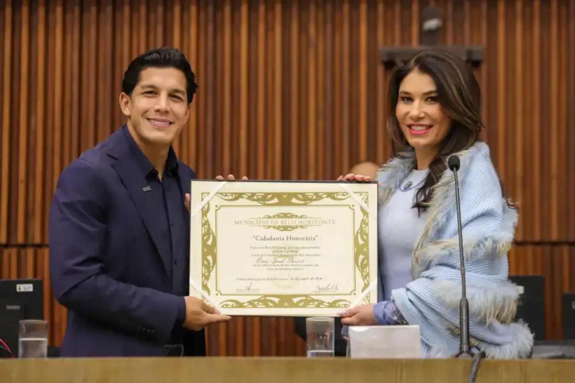 Lucas Romero, do Cruzeiro, &eacute; Cidad&atilde;o Honor&aacute;rio de Belo Horizonte