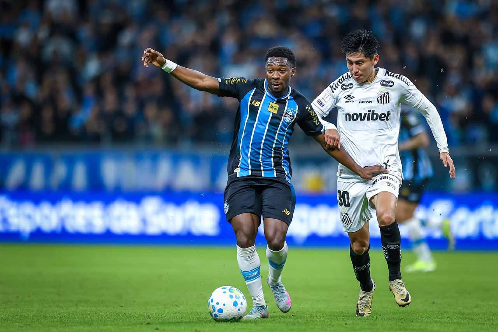 Cuca ignora press&atilde;o e promete Santos fora do Z4: “N&atilde;o largo o bon&eacute;”