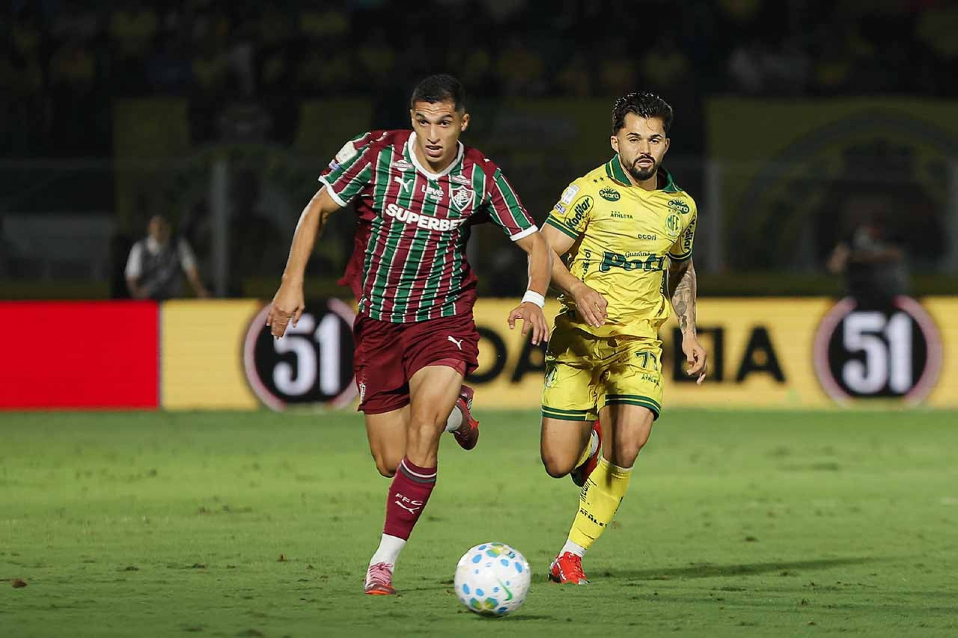 Fluminense joga mal e perde para o Mirassol no Mai&atilde;o