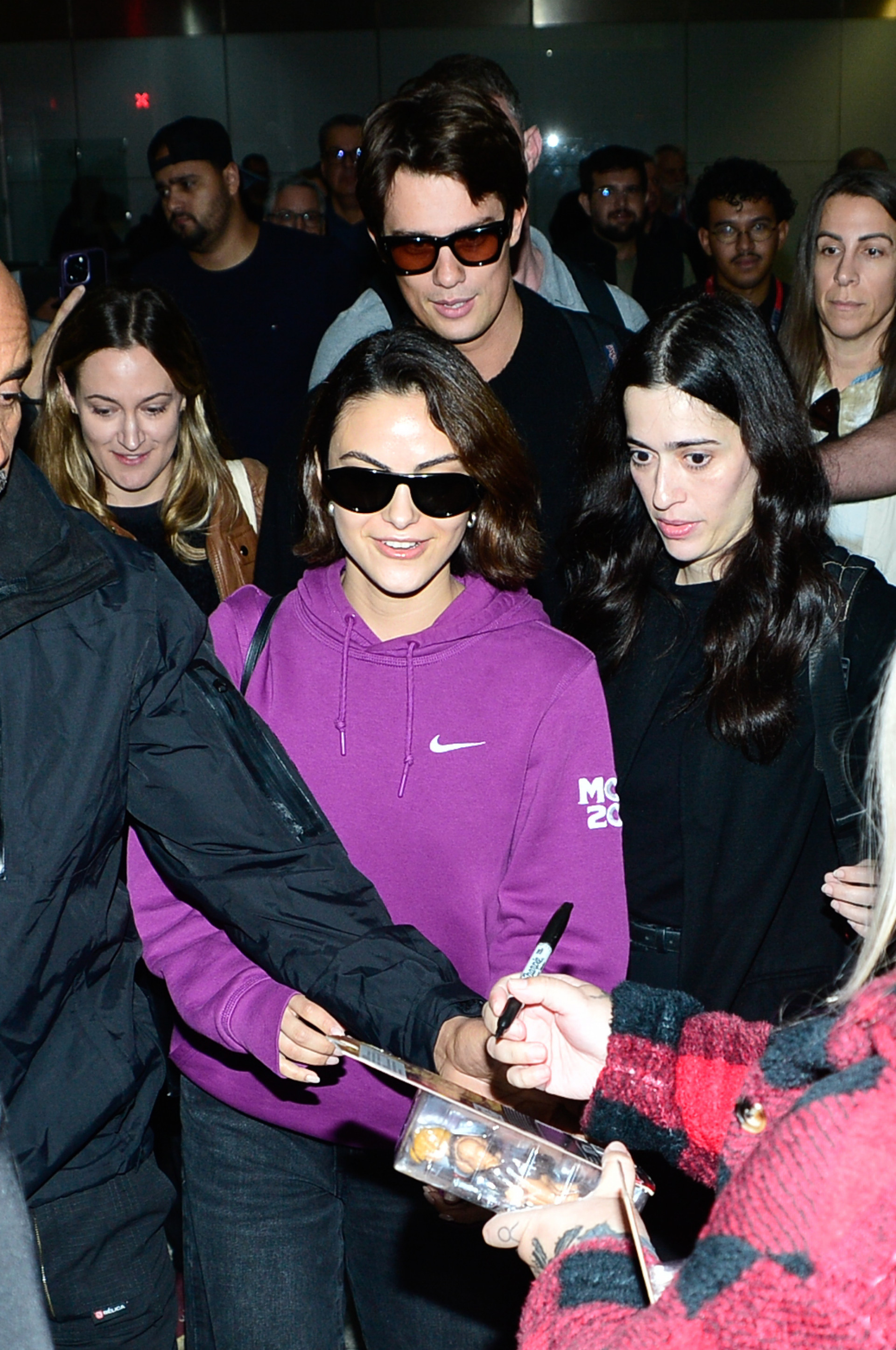 Nicholas Galitzine e Camila Mendes desembarcam no Brasil para a divulgação de 'Mestres do Universo' - Eduardo Martins / Brazil News