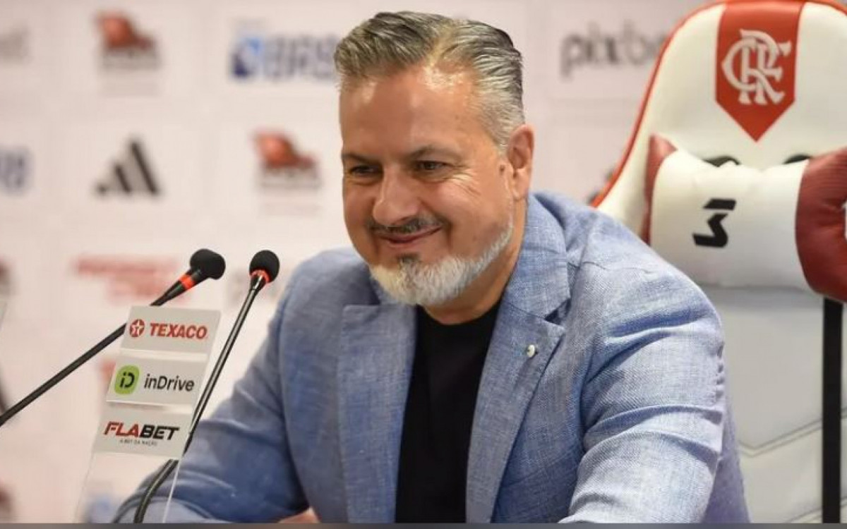 José Boto segue de olho no mercado à procura de jogadores para reforçar o Mengão