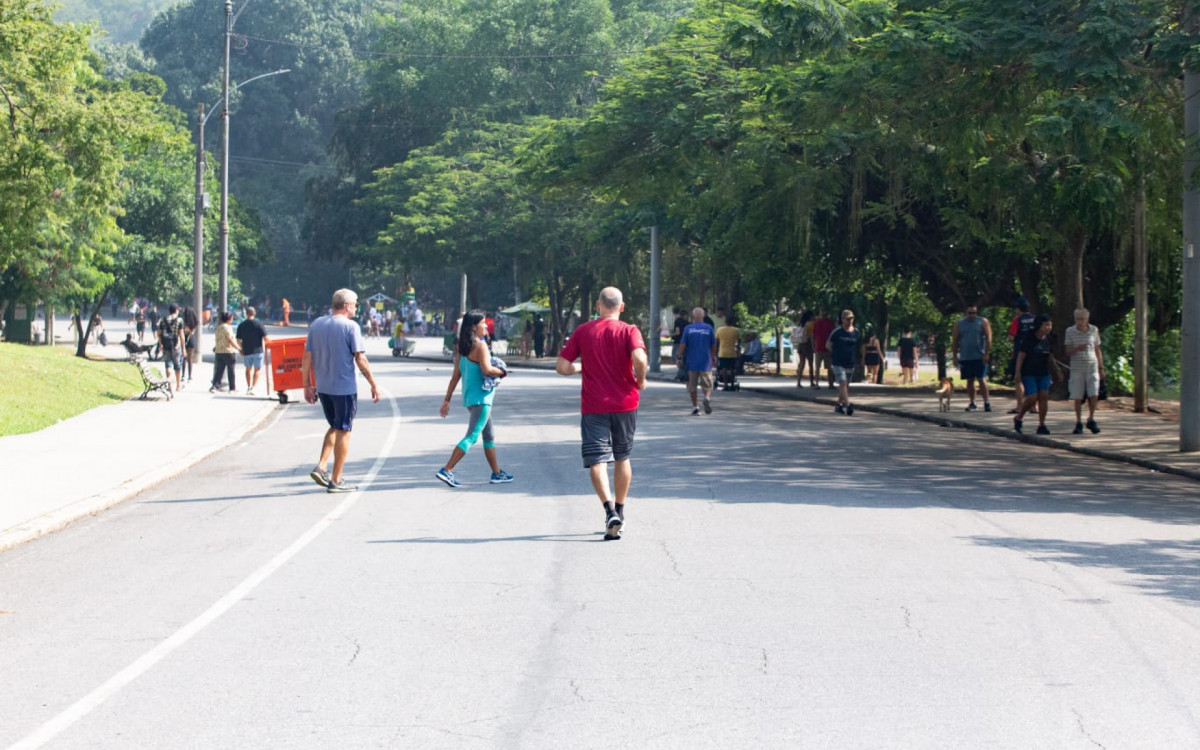 Movimenta&ccedil;&atilde;o na Quinta da Boa Vista na manh&atilde; deste domingo (24)