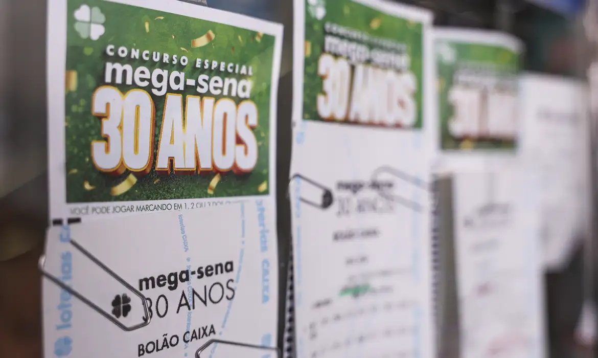 Mega-Sena de 30 anos sorteia prêmio de R$ 336 milhões; confira os números vencedores