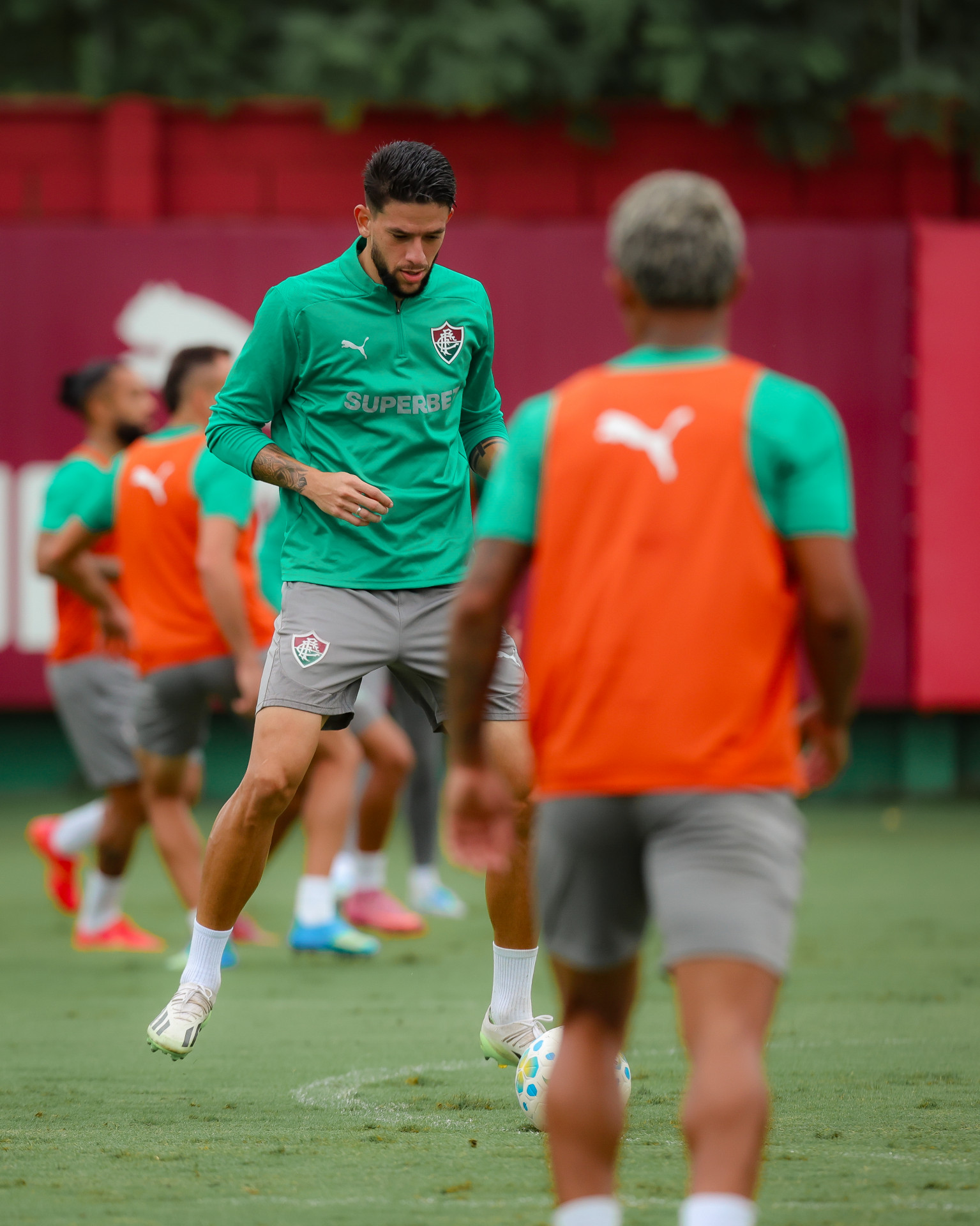 Jemmes admite situação delicada da defesa do Fluminense: 'Trabalhar para melhorar'